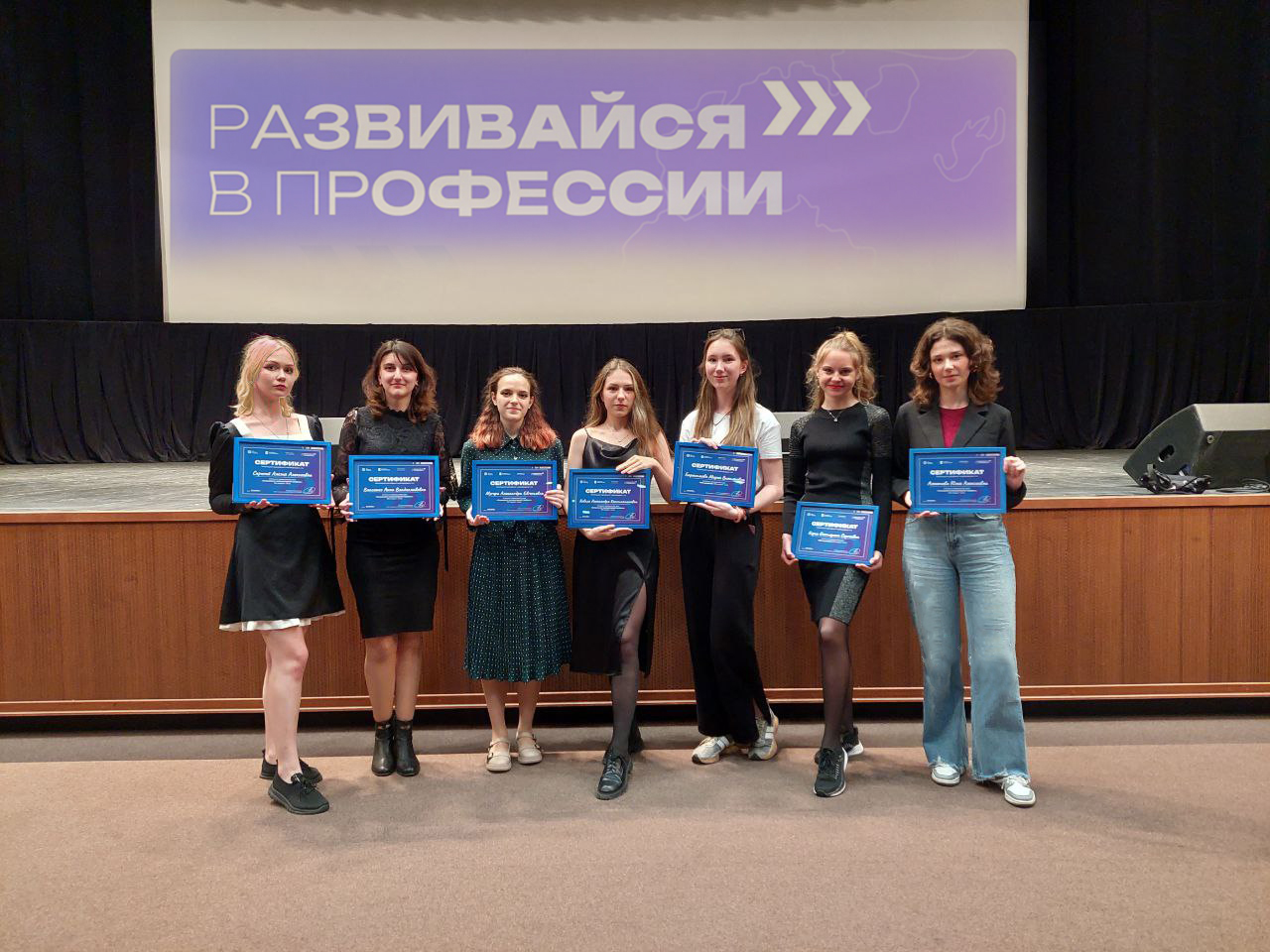 �������� �������� ������� ������� � ������� ����������� � ��������Ȼ ��������� ���������ѻ